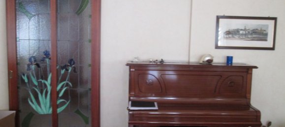 3 bedrooms Apartment in Milan, Italy No. 362645 9