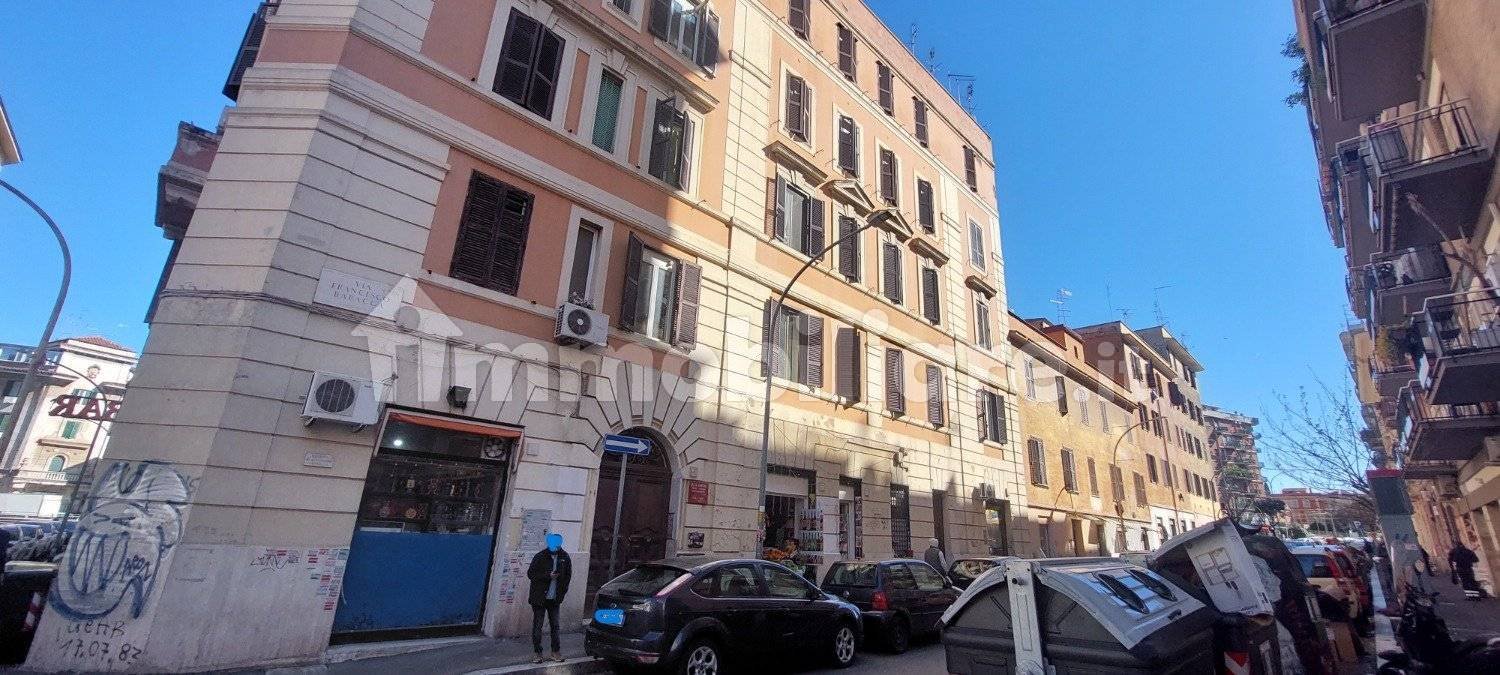 1 bedroom Apartment in Rome, Italy No. 296579