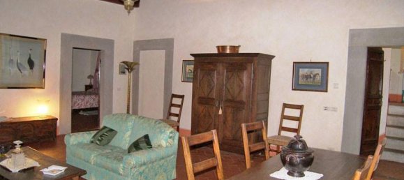 Studio in Cortona, Italy No. 1465 3