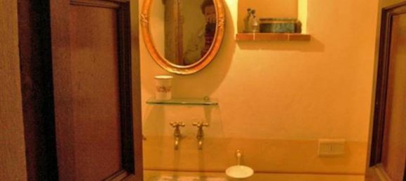 Studio in Cortona, Italy No. 1465 8