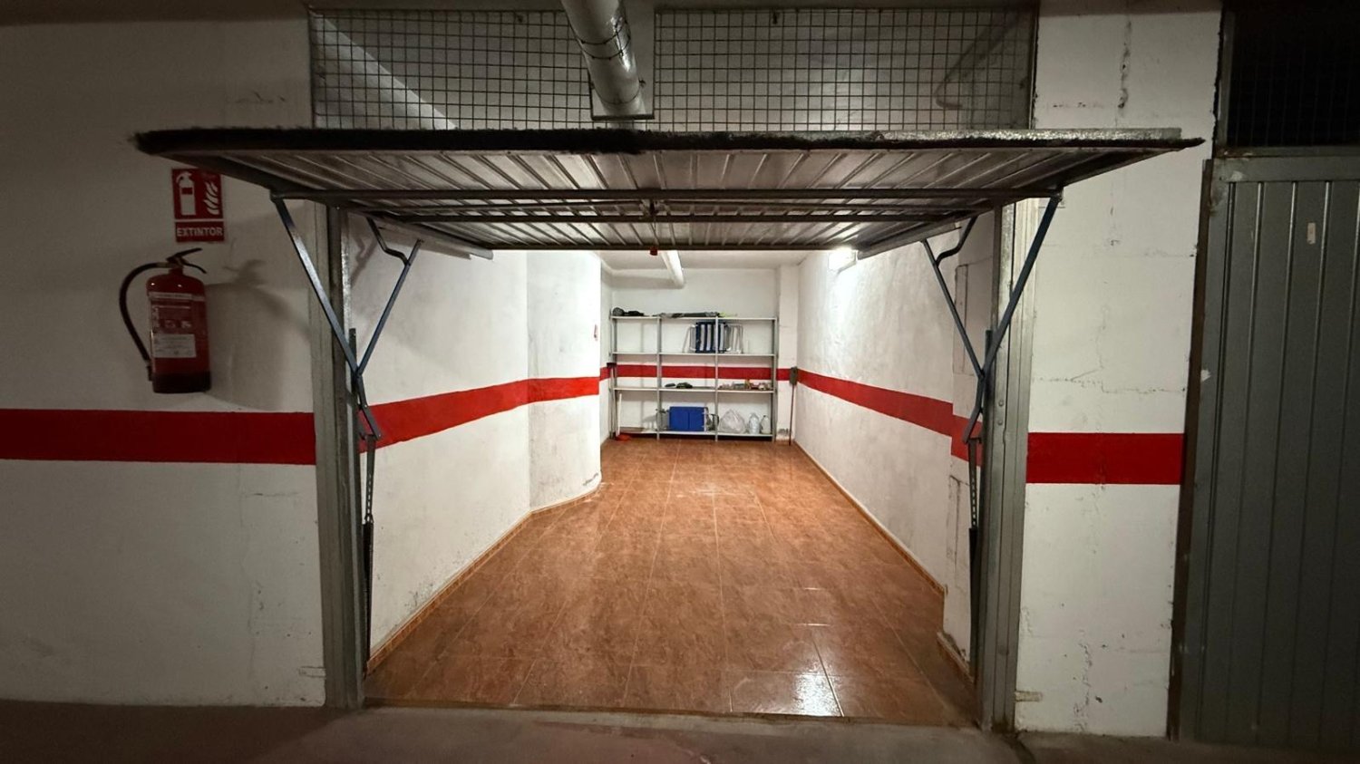 24 m² garaje en venta en Torrevieja, Alicante, Comunidad Valenciana, Spain № 369875
