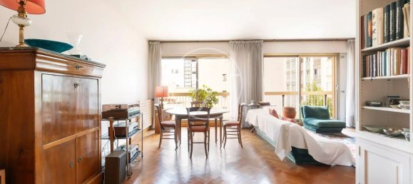 3 bedrooms Apartment in Paris, France No. 173484 5
