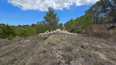 Земельный участок 300м² в Ла Нусия, Испания № 42086