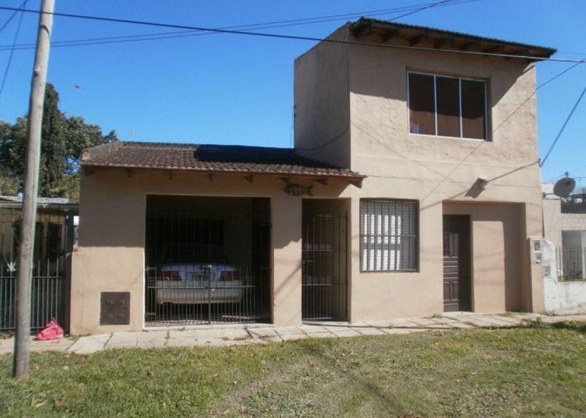 3 bedrooms House in Escobar, Argentina No. 16384