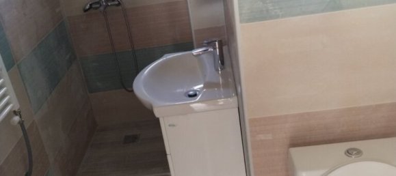 5 Schlafzimmer Gewerbliche Immobilien in Thermi, Greece, Nr. 5703 27