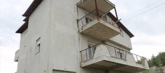 5 Schlafzimmer Gewerbliche Immobilie in Thermi, Greece, Nr. 5703 2