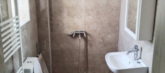 5 Schlafzimmer Gewerbliche Immobilien in Thermi, Greece, Nr. 5703 29