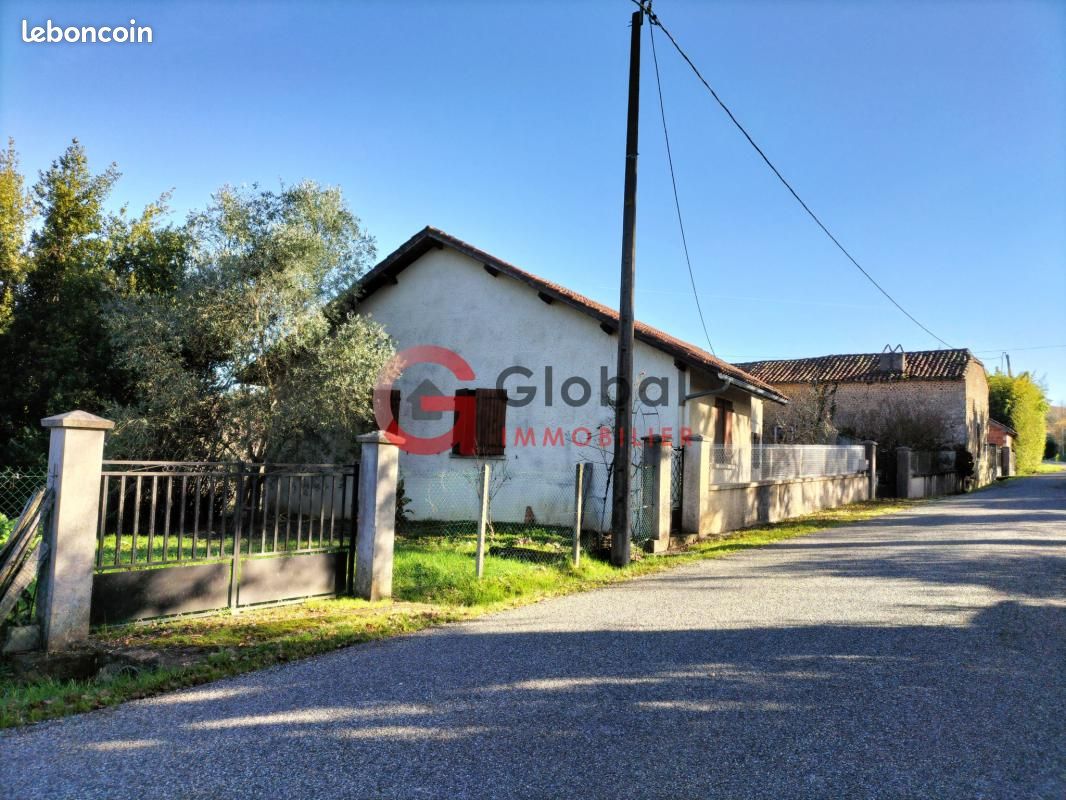 3 bedrooms House in Madiran, France No. 290202