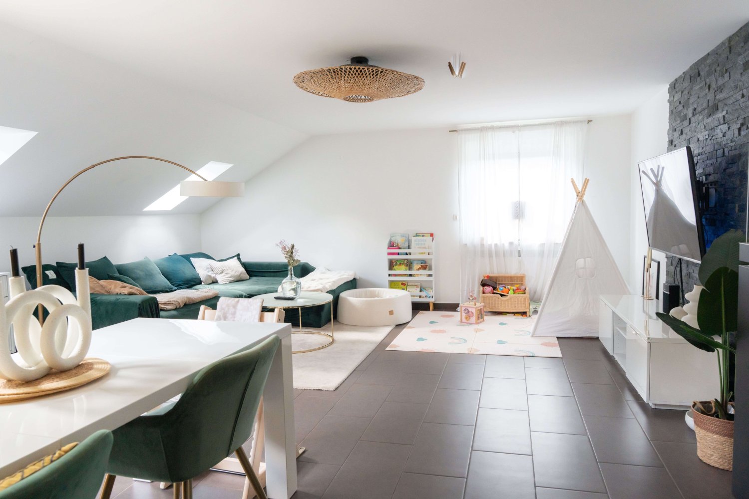 2غرفة شقة في Unna, Germany رقم 259070