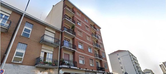 3 rooms Apartment in Moncalieri, Italy No. 9082 3