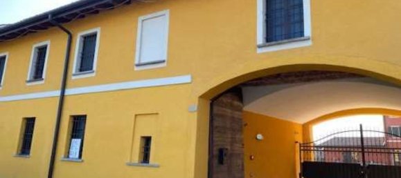 Studio in Vigevano, Italy, Nr. 296413 2