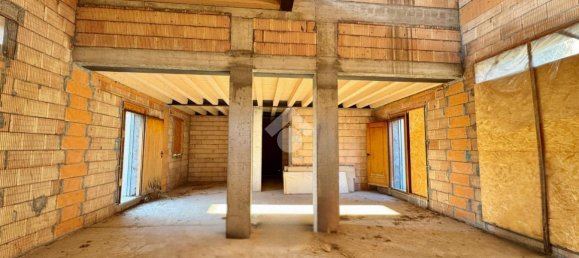 4 rooms House in Marostica, Italy No. 155635 8