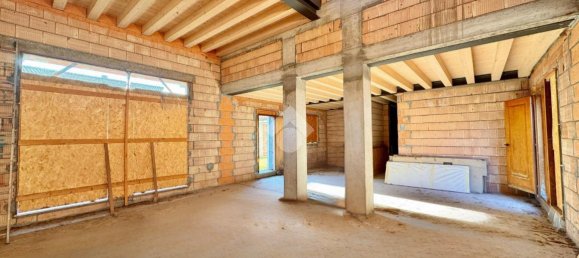 4 rooms House in Marostica, Italy No. 155635 3