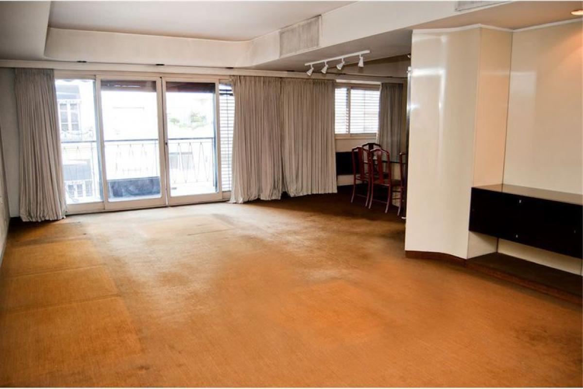 3 bedrooms Apartment in Buenos Aires, Argentina No. 69480