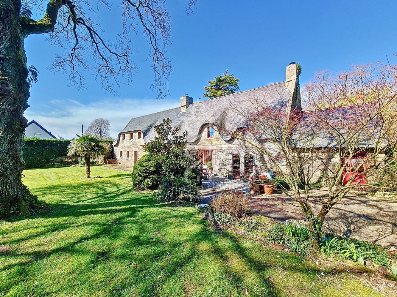 4 bedrooms House in Languidic, France No. 200694