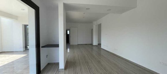 Apartamento de 3 dormitorios en Germasogeia, Cyprus No. 8050 9