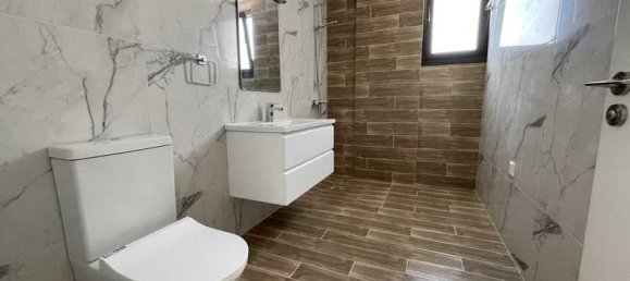 Apartamento de 3 dormitorios en Germasogeia, Cyprus No. 8050 12