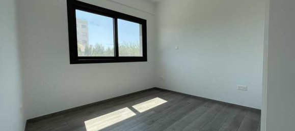 Apartamento de 3 dormitorios en Germasogeia, Cyprus No. 8050 13