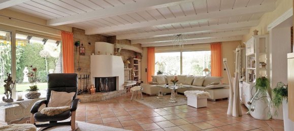 7 rooms House in Kleve, Germany No. 208501 4