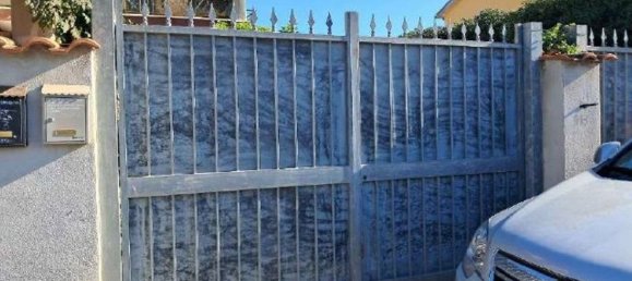 Дом с 2 комнатами в Ардеа, Италия № 188014 2