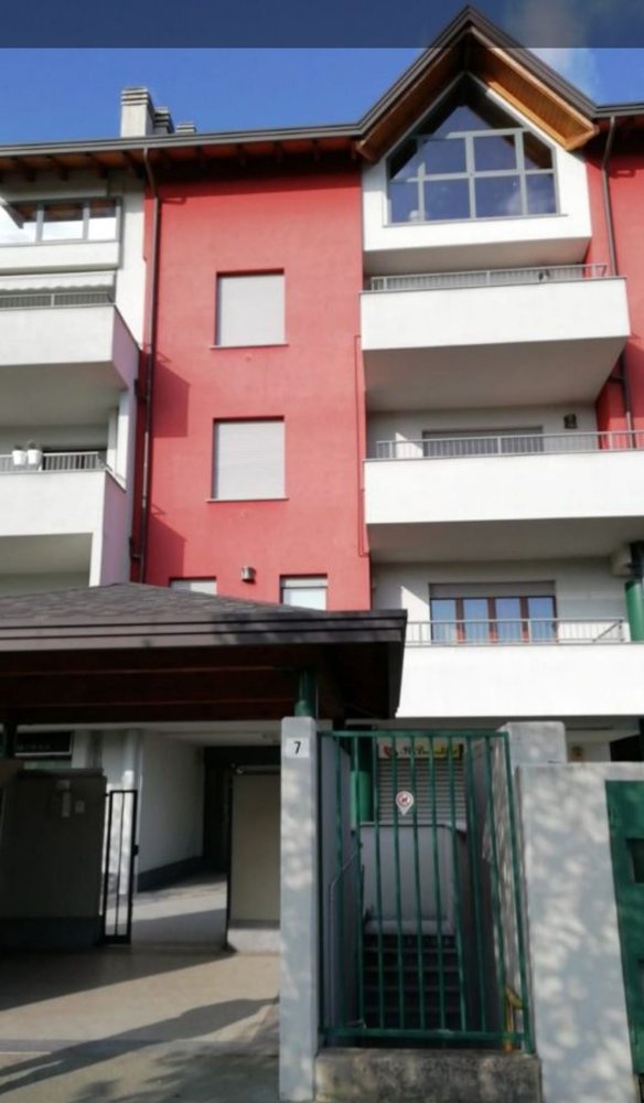 3 غرف نوم شقة في Legnano, Italy رقم 122176