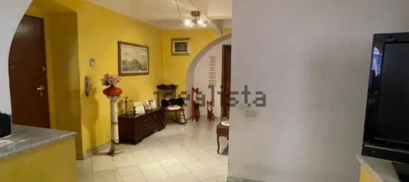 3 bedrooms Apartment in Carrara, Italy No. 378265 3