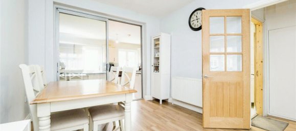 3 bedrooms House in Manor Park, United Kingdom No. 11411 7