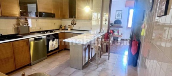 Apartamento T2 em Barga, Italy N.º 9993 8