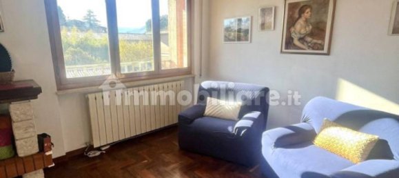 Apartamento T2 em Barga, Italy N.º 9993 5