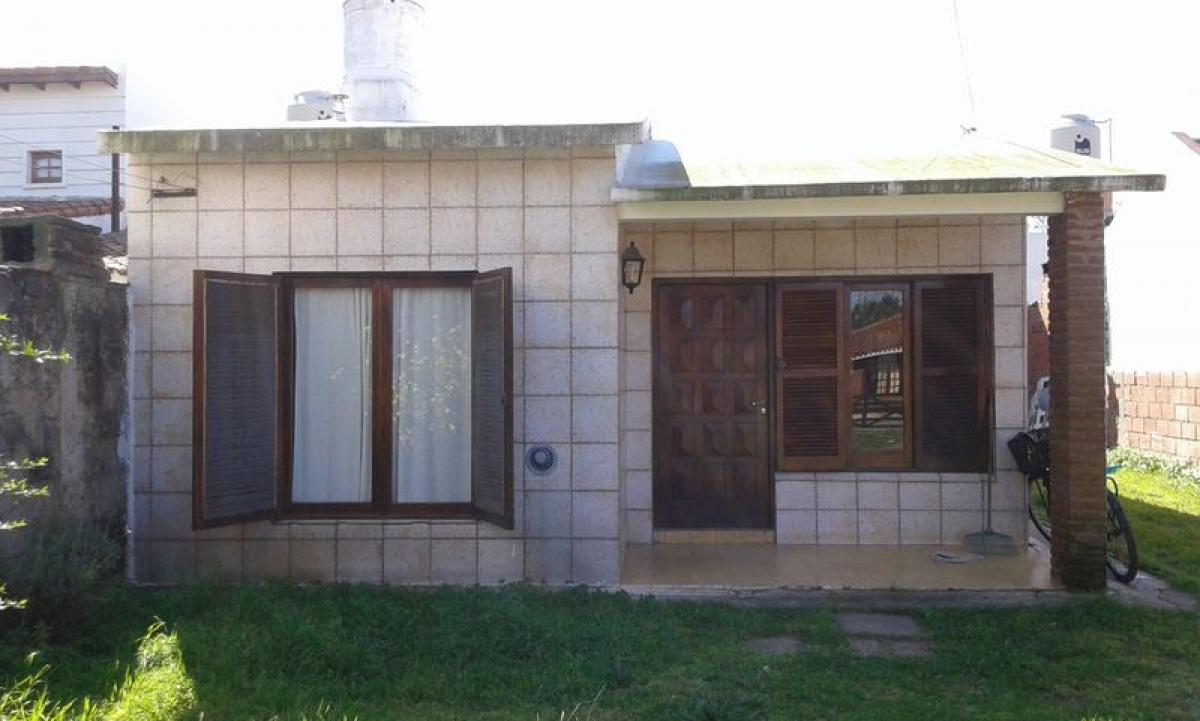 Casa de 2 dormitorios en Mar del Plata, Argentina No. 81293
