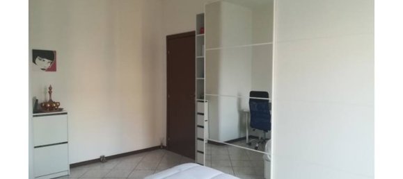 3 rooms Apartment in Milan, Italy No. 252926 2