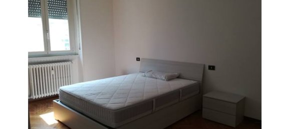 3 rooms Apartment in Milan, Italy No. 252926 5