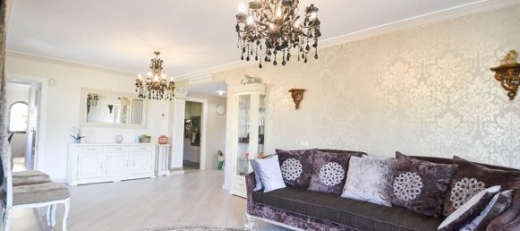 3 bedrooms Penthouse in Estepona, Spain No. 37157 9