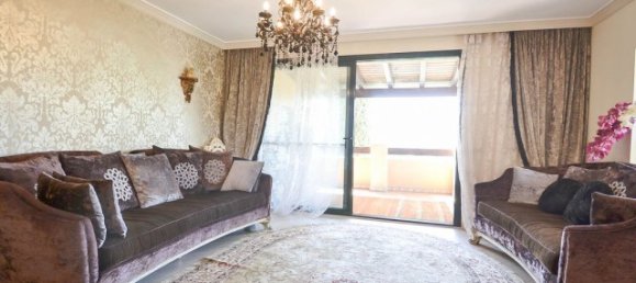 3 bedrooms Penthouse in Estepona, Spain No. 37157 12