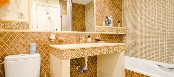 3 bedrooms Penthouse in Estepona, Spain No. 37157 24