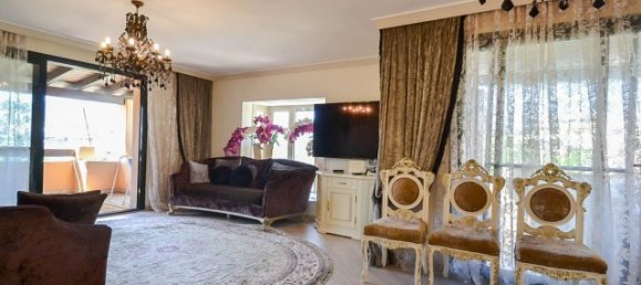 3 bedrooms Penthouse in Estepona, Spain No. 37157 8