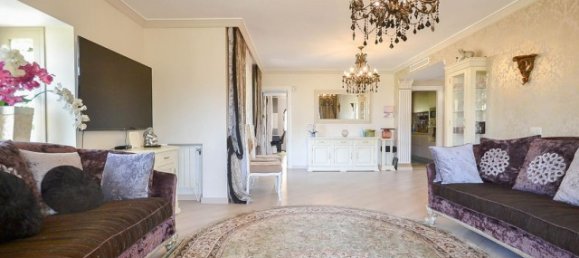 3 bedrooms Penthouse in Estepona, Spain No. 37157 2