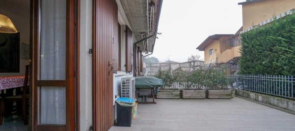 Casa de 5 habitaciónes en San Bonifacio, Italy No. 232743 4