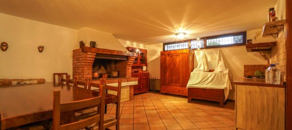 Casa de 5 habitaciónes en San Bonifacio, Italy No. 232743 6