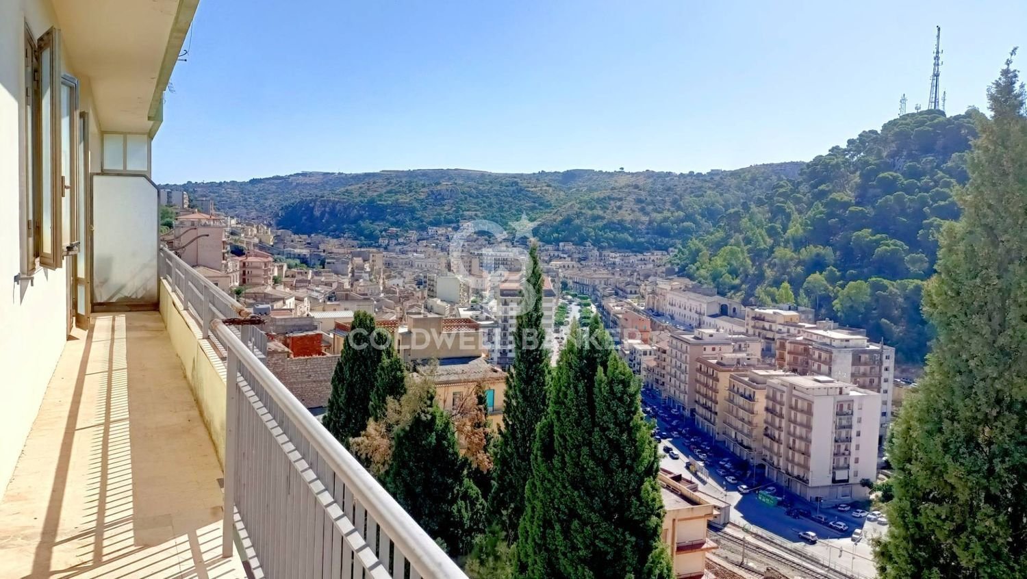 6 rooms Apartment in Modica, Italy No. 277527