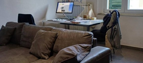 2 rooms Apartment in Empoli, Italy No. 4767 3