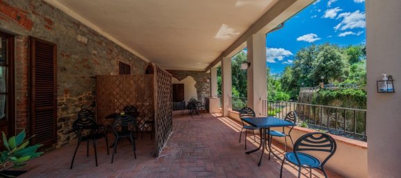 25 Schlafzimmer Haus in Loro Ciuffenna, Italy, Nr. 271946 21