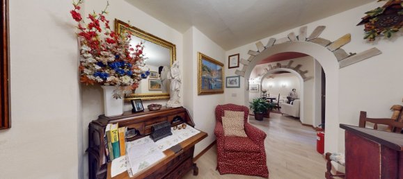 19 bedrooms House in Villa Collemandina, Italy No. 233111 5