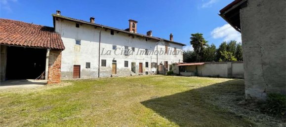 4-Zimmer Haus in Novara, Italy, Nr. 223174 10