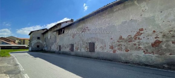 4-Zimmer Haus in Novara, Italy, Nr. 223174 8
