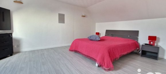 4 bedrooms House in Sarthe, France No. 102477 10