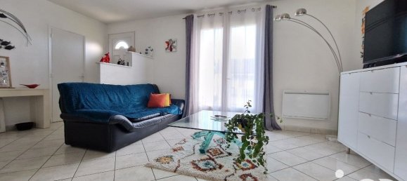 4 bedrooms House in Sarthe, France No. 102477 3