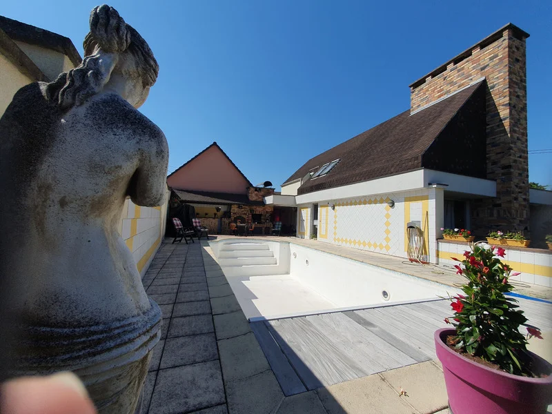 Casa de 4 dormitorios en Strasbourg, France No. 319214