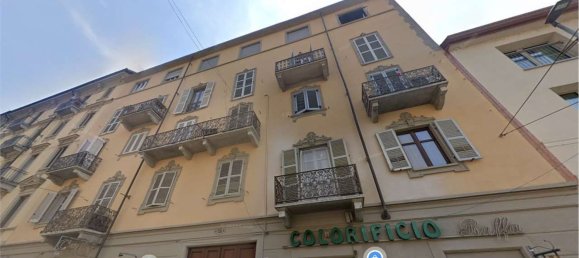 2 rooms Apartment in Turin, Italy No. 10377 5