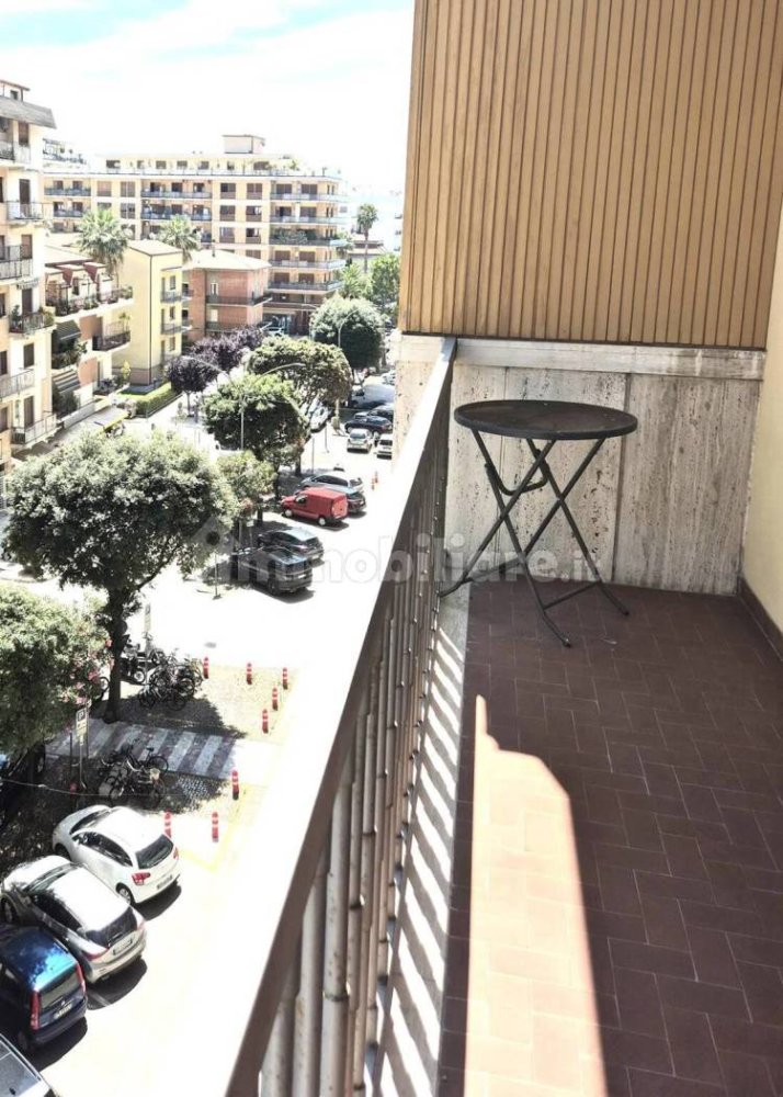 5 bedrooms Apartment in San Benedetto del Tronto, Italy No. 128549